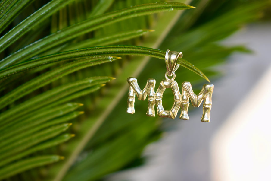 10k Vintage Bamboo "MOM" Pendant