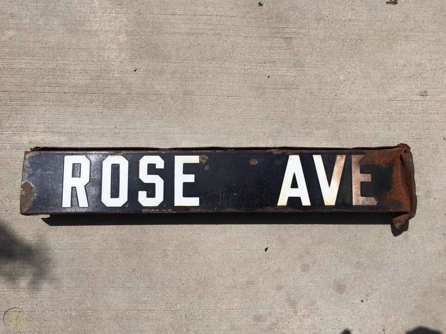 Rose Ave. (The LOVE charm)